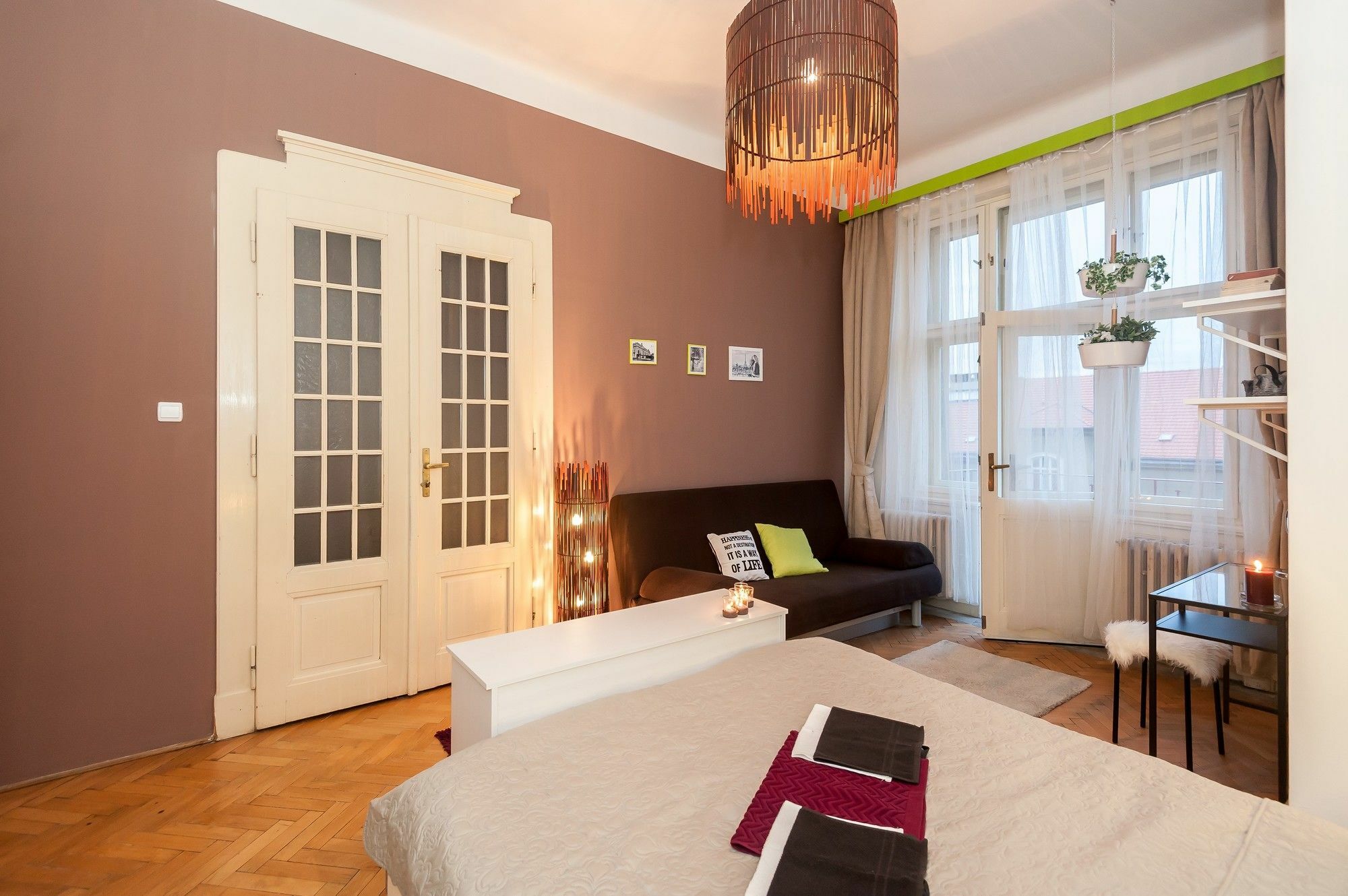 Narodni Apartamento *